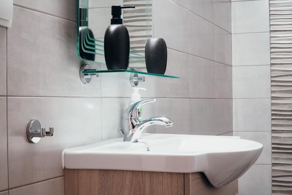 Charming Apartment In Keramikos Atina Dış mekan fotoğraf